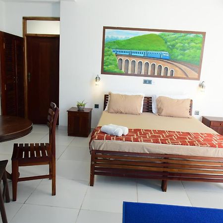 Happy Tuna Guesthouse Hikkaduwa Extérieur photo