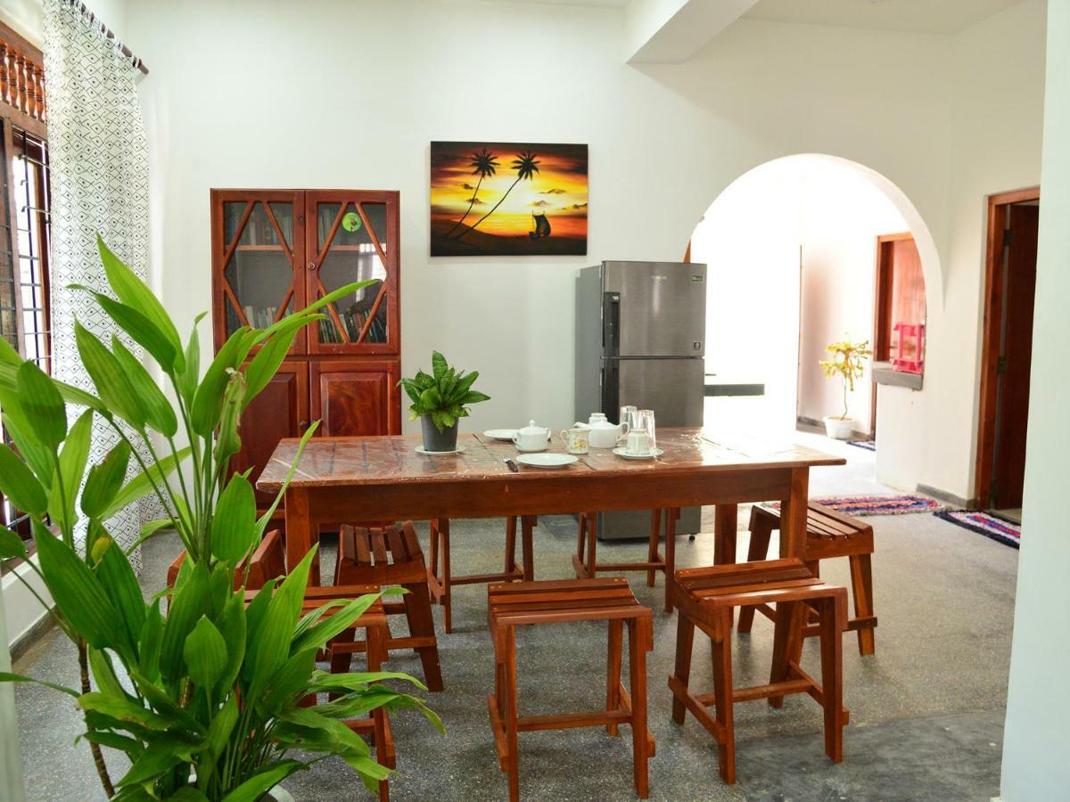 Happy Tuna Guesthouse Hikkaduwa Extérieur photo